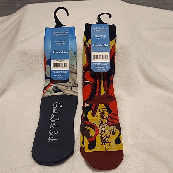 2 Pair Socks, creative designs, super soft - Picture 2 of 4